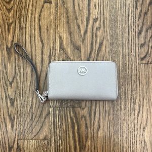 BRAND NEW MK WRISTLET